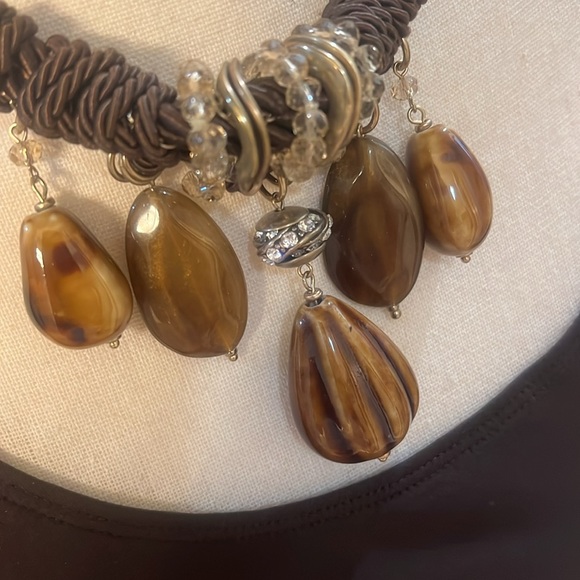 Chico’s gorgeous statement necklace 16” long EUC - Picture 2 of 6